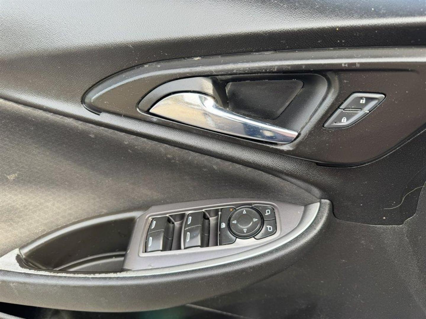 2017 Blue /Black Chevrolet Malibu (1G1ZB5ST3HF) with an 1.5l I-4 DI Dohc T/C 1.5l engine, Automatic transmission, located at 745 East Steele Rd., West Columbia, SC, 29170, (803) 755-9148, 33.927212, -81.148483 - Photo#15