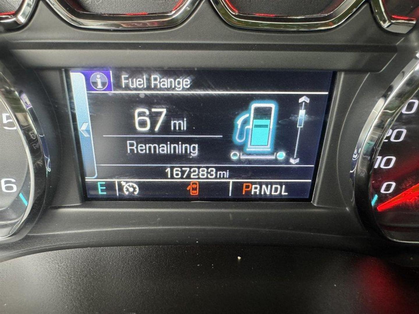 2018 Black /Black Chevrolet Suburban (1GNSKHKCXJR) with an 5.3l V8 DI VVT Flex 5.3l engine, Automatic transmission, located at 745 East Steele Rd., West Columbia, SC, 29170, (803) 755-9148, 33.927212, -81.148483 - Photo#10