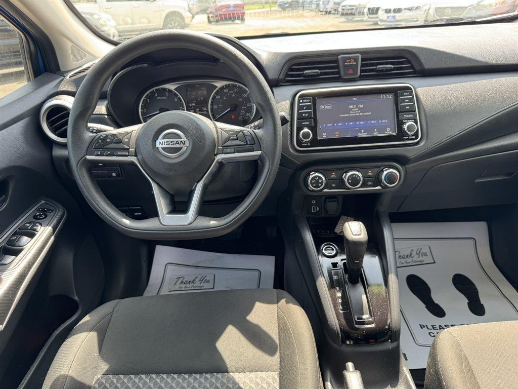 2021 Blue /Black Nissan Versa (3N1CN8DV8ML) with an 1.6l I-4 Smpi Dohc Cvtcs engine, Automatic transmission, located at 745 East Steele Rd., West Columbia, SC, 29170, (803) 755-9148, 33.927212, -81.148483- Photo#6