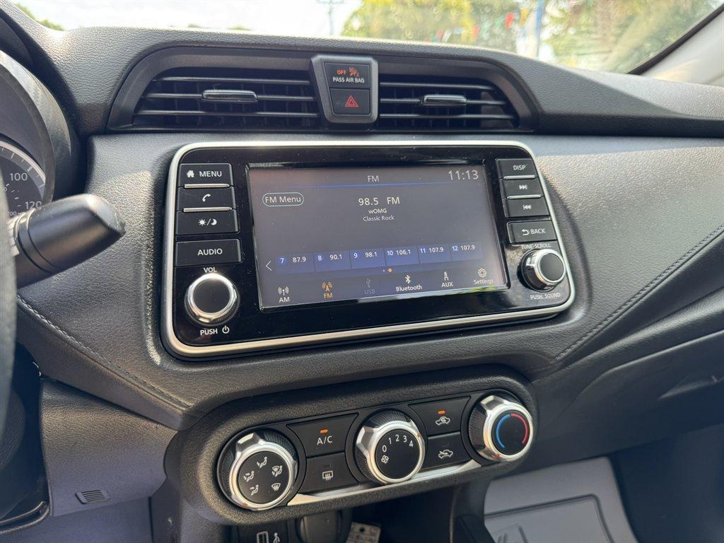 2021 Blue /Black Nissan Versa (3N1CN8DV8ML) with an 1.6l I-4 Smpi Dohc Cvtcs engine, Automatic transmission, located at 745 East Steele Rd., West Columbia, SC, 29170, (803) 755-9148, 33.927212, -81.148483- Photo#12