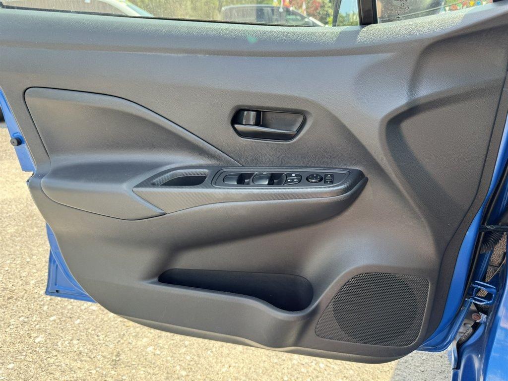 2021 Blue /Black Nissan Versa (3N1CN8DV8ML) with an 1.6l I-4 Smpi Dohc Cvtcs engine, Automatic transmission, located at 745 East Steele Rd., West Columbia, SC, 29170, (803) 755-9148, 33.927212, -81.148483- Photo#17
