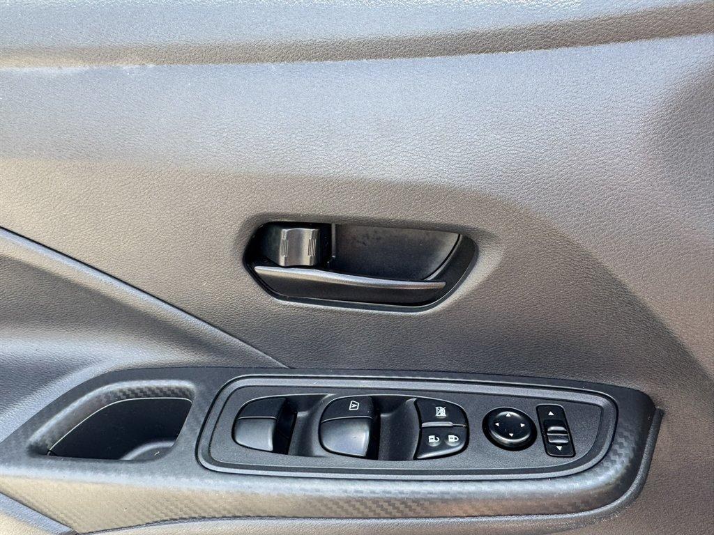 2021 Blue /Black Nissan Versa (3N1CN8DV8ML) with an 1.6l I-4 Smpi Dohc Cvtcs engine, Automatic transmission, located at 745 East Steele Rd., West Columbia, SC, 29170, (803) 755-9148, 33.927212, -81.148483- Photo#18