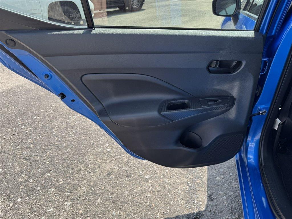 2021 Blue /Black Nissan Versa (3N1CN8DV8ML) with an 1.6l I-4 Smpi Dohc Cvtcs engine, Automatic transmission, located at 745 East Steele Rd., West Columbia, SC, 29170, (803) 755-9148, 33.927212, -81.148483- Photo#20