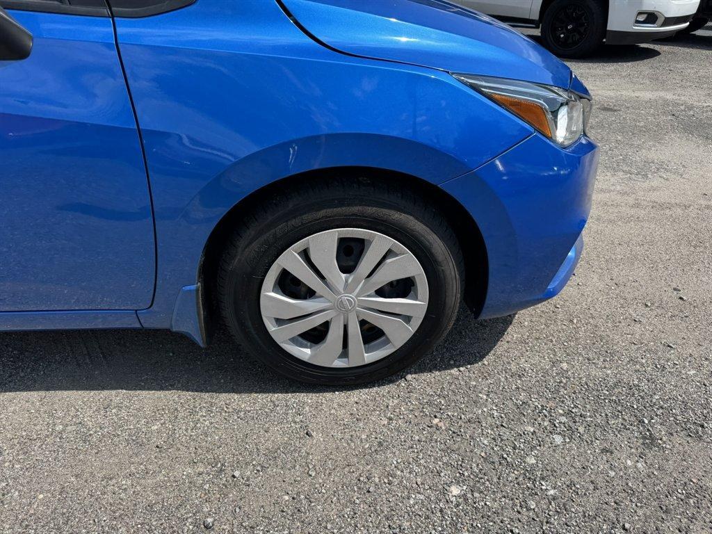 2021 Blue /Black Nissan Versa (3N1CN8DV8ML) with an 1.6l I-4 Smpi Dohc Cvtcs engine, Automatic transmission, located at 745 East Steele Rd., West Columbia, SC, 29170, (803) 755-9148, 33.927212, -81.148483- Photo#26