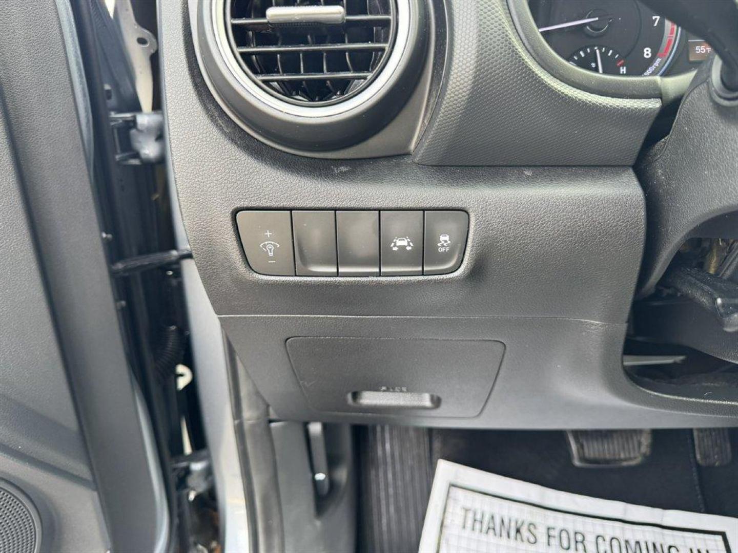 2021 Silver /Black Hyundai Kona (KM8K12AA8MU) with an 2.0l I-4 MPI Dohc 2.0l engine, Automatic transmission, located at 745 East Steele Rd., West Columbia, SC, 29170, (803) 755-9148, 33.927212, -81.148483 - Photo#14