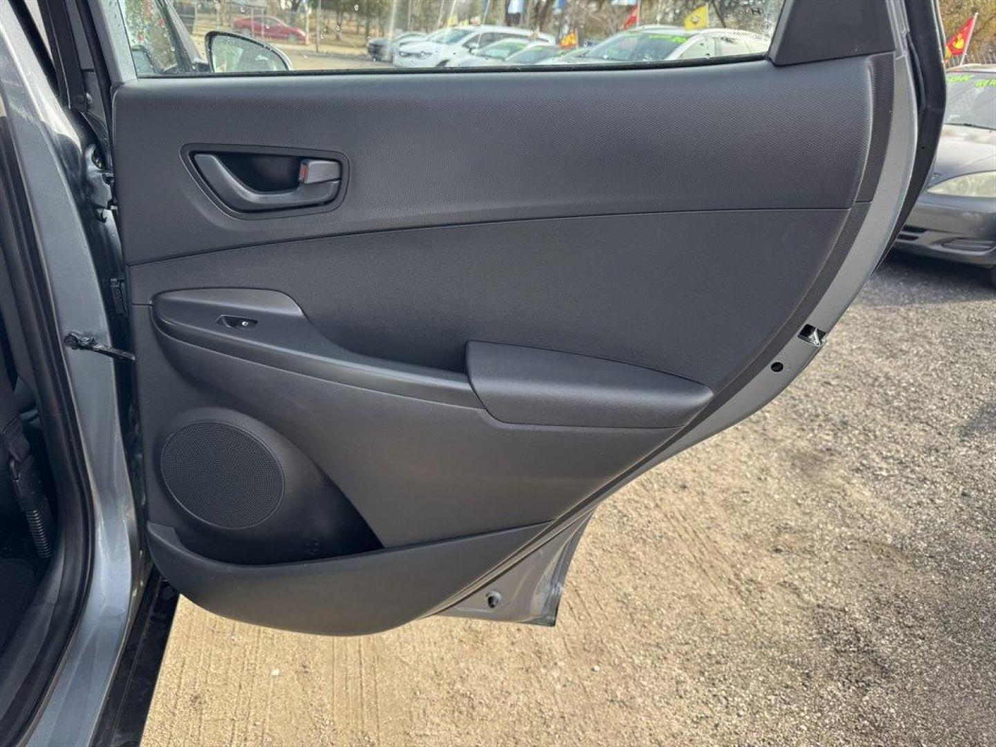 2021 Silver /Black Hyundai Kona (KM8K12AA8MU) with an 2.0l I-4 MPI Dohc 2.0l engine, Automatic transmission, located at 745 East Steele Rd., West Columbia, SC, 29170, (803) 755-9148, 33.927212, -81.148483 - Photo#20