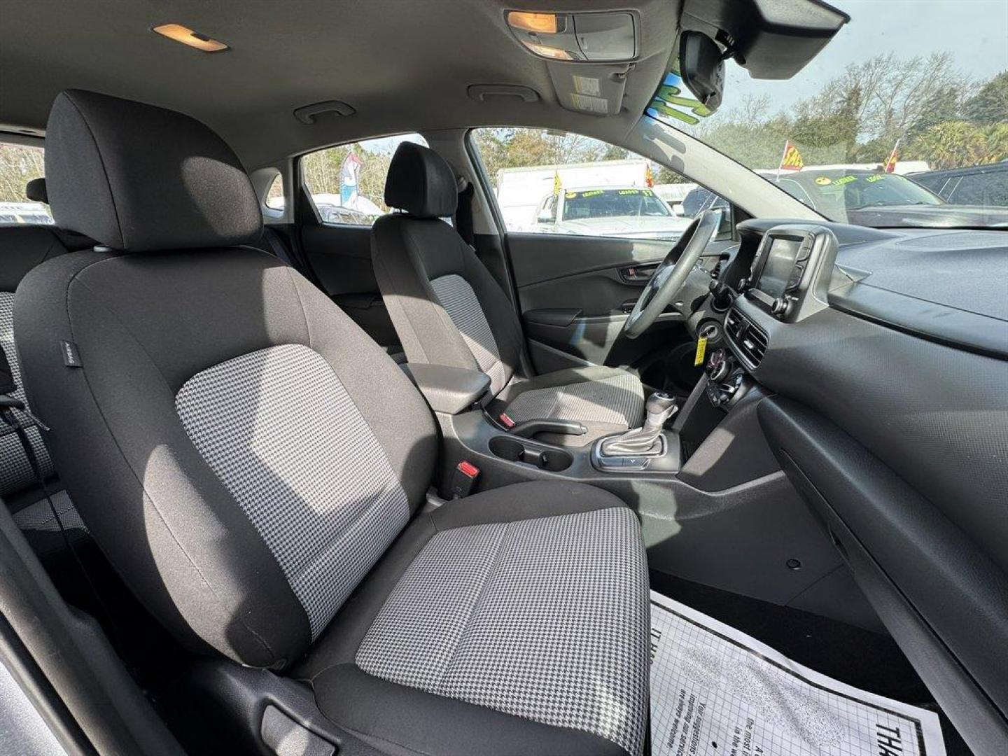 2021 Silver /Black Hyundai Kona (KM8K12AA8MU) with an 2.0l I-4 MPI Dohc 2.0l engine, Automatic transmission, located at 745 East Steele Rd., West Columbia, SC, 29170, (803) 755-9148, 33.927212, -81.148483 - Photo#23
