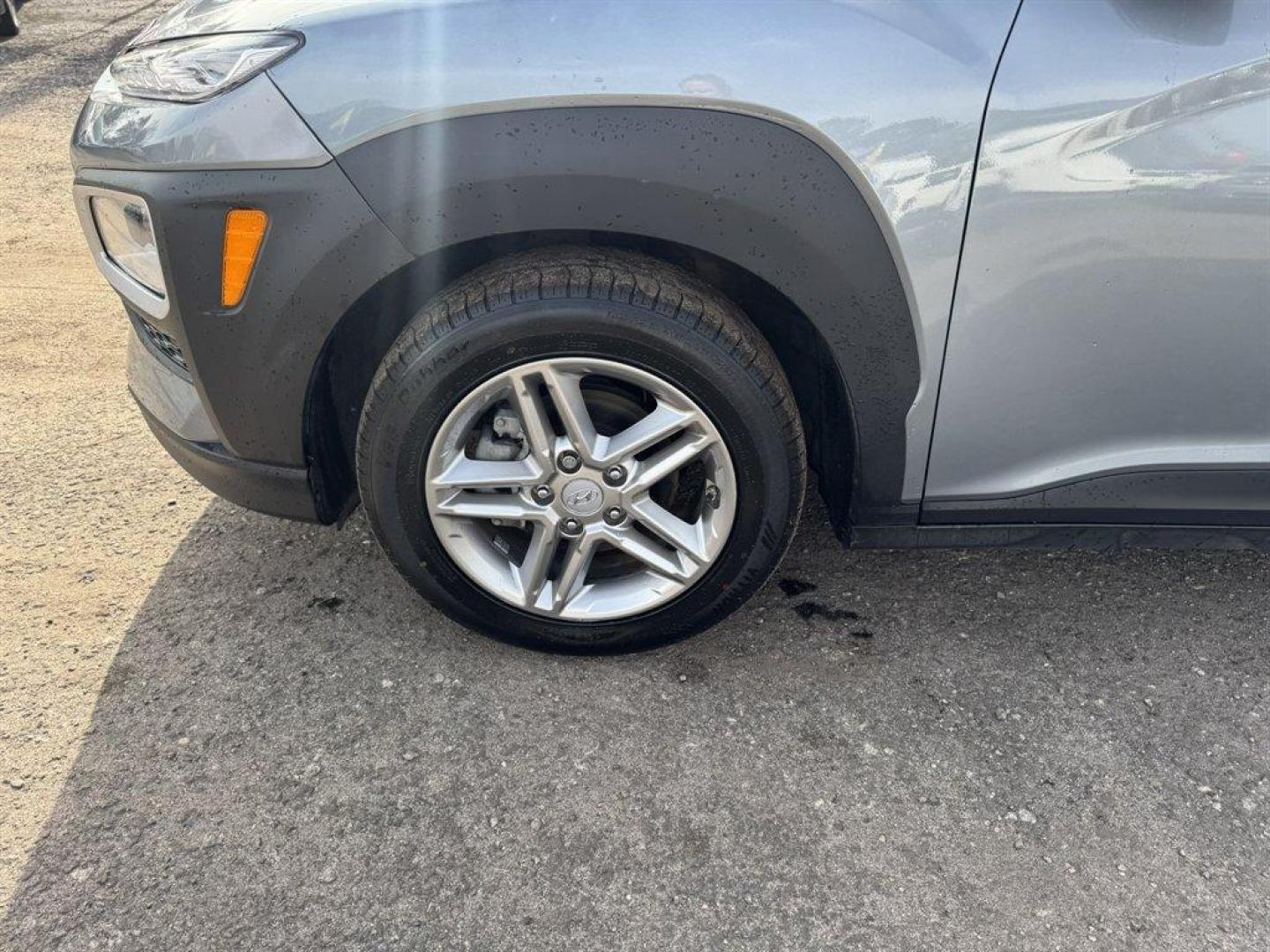 2021 Silver /Black Hyundai Kona (KM8K12AA8MU) with an 2.0l I-4 MPI Dohc 2.0l engine, Automatic transmission, located at 745 East Steele Rd., West Columbia, SC, 29170, (803) 755-9148, 33.927212, -81.148483 - Photo#28