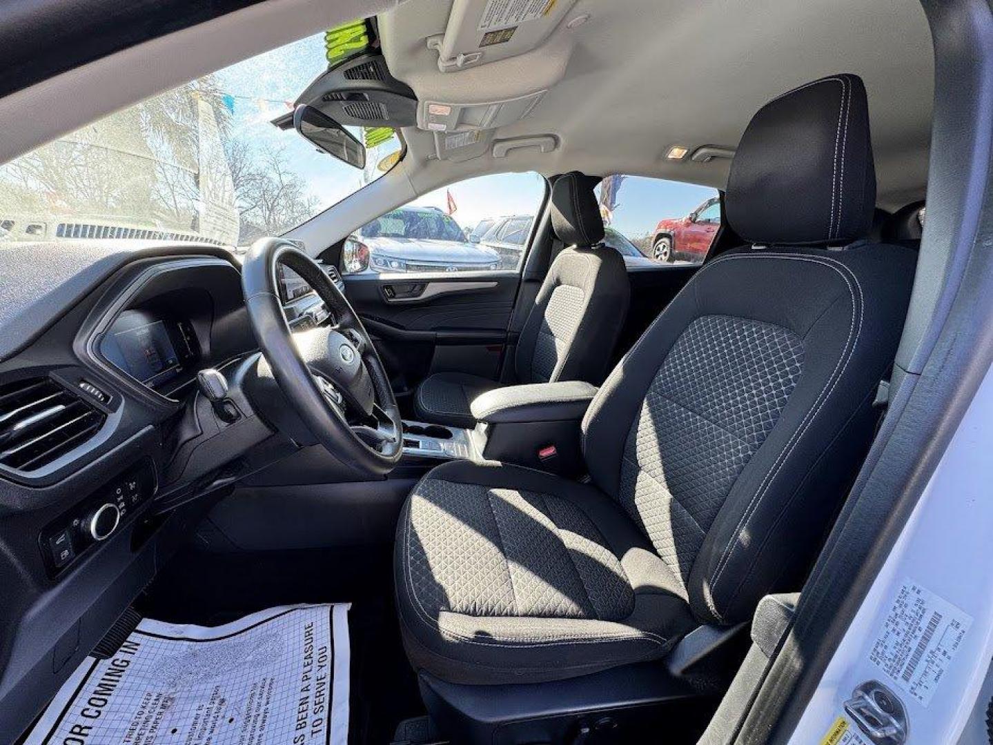 2023 White Ford Escape (1FMCU0GZ7PU) with an 2.5l I-4 Smpi Dohc Hybrd engine, located at 745 East Steele Rd., West Columbia, SC, 29170, (803) 755-9148, 33.927212, -81.148483 - Internet Special - 2023 Ford Escape Active Hybrid - Photo#14