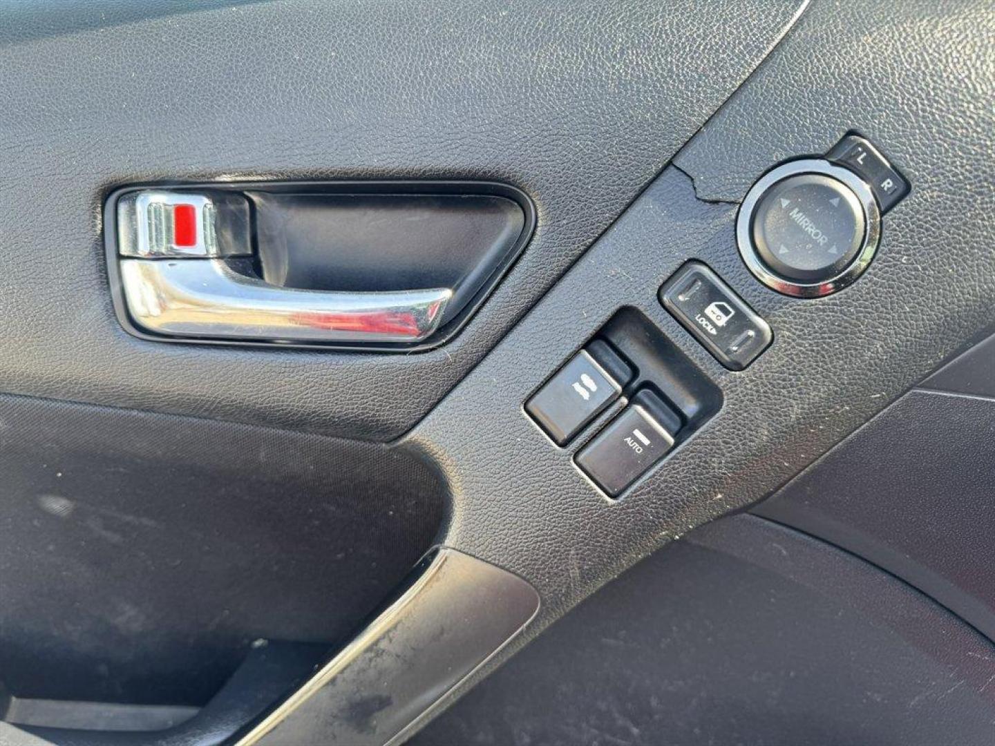 2012 Red /Black Hyundai Genesis Coupe (KMHHT6KD4CU) with an 2.0l I-4 MPI Dohc T/C 2.0 engine, Automatic transmission, located at 745 East Steele Rd., West Columbia, SC, 29170, (803) 755-9148, 33.927212, -81.148483 - Photo#16