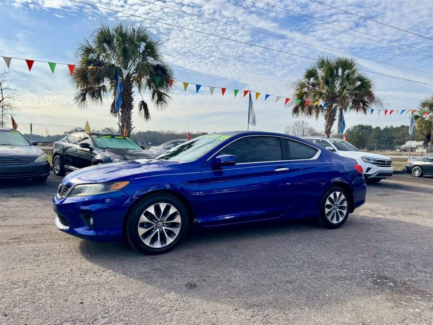 2015 Blue /Black Honda Accord (1HGCT1B81FA) with an 2.4l I-4 DI Dohc 2.4l engine, Automatic transmission, located at 745 East Steele Rd., West Columbia, SC, 29170, (803) 755-9148, 33.927212, -81.148483 - Photo#0
