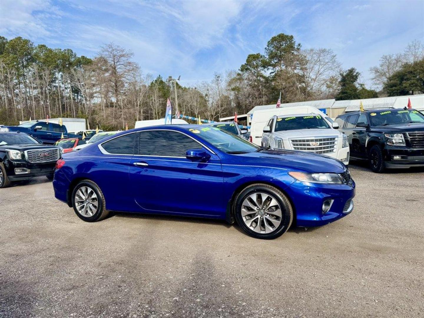 2015 Blue /Black Honda Accord (1HGCT1B81FA) with an 2.4l I-4 DI Dohc 2.4l engine, Automatic transmission, located at 745 East Steele Rd., West Columbia, SC, 29170, (803) 755-9148, 33.927212, -81.148483 - Photo#2
