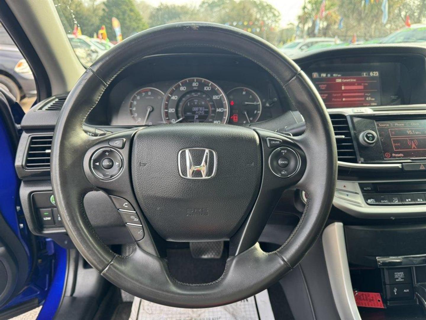 2015 Blue /Black Honda Accord (1HGCT1B81FA) with an 2.4l I-4 DI Dohc 2.4l engine, Automatic transmission, located at 745 East Steele Rd., West Columbia, SC, 29170, (803) 755-9148, 33.927212, -81.148483 - Photo#8