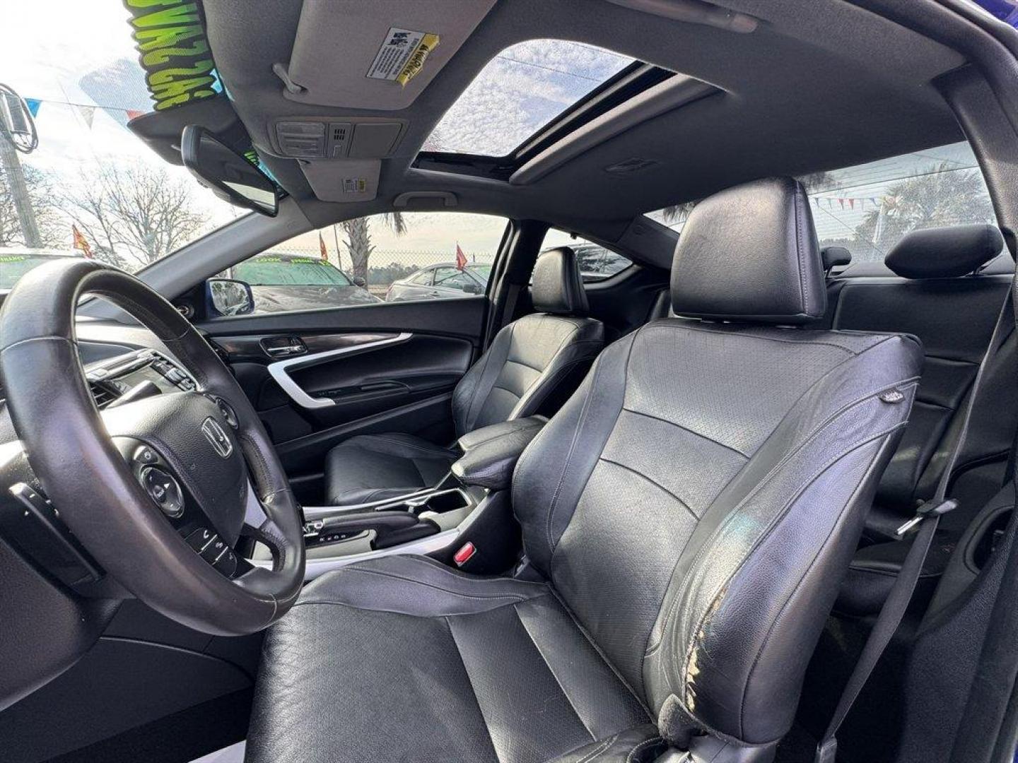 2015 Blue /Black Honda Accord (1HGCT1B81FA) with an 2.4l I-4 DI Dohc 2.4l engine, Automatic transmission, located at 745 East Steele Rd., West Columbia, SC, 29170, (803) 755-9148, 33.927212, -81.148483 - Photo#19