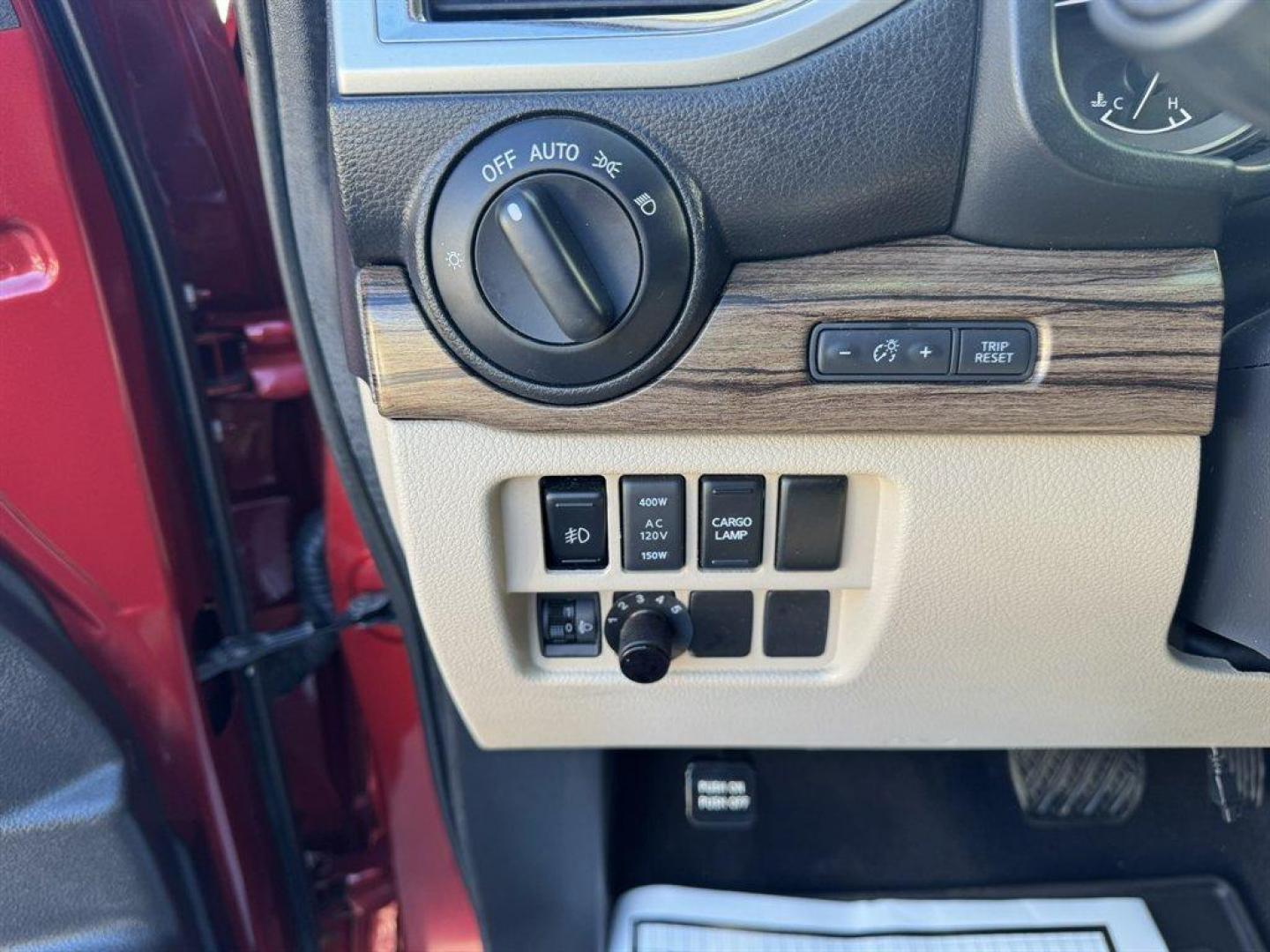 2017 Red /Beige Nissan Titan XD (1N6BA1F40HN) with an 5.0l V8 DI Dohc Tdsl 5.0l engine, Automatic transmission, located at 745 East Steele Rd., West Columbia, SC, 29170, (803) 755-9148, 33.927212, -81.148483 - Photo#18