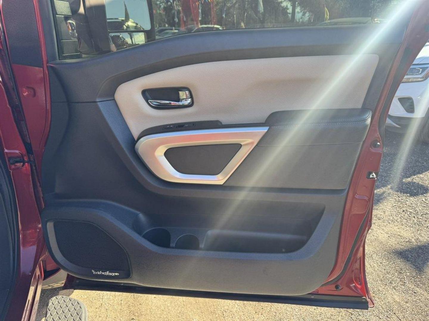 2017 Red /Beige Nissan Titan XD (1N6BA1F40HN) with an 5.0l V8 DI Dohc Tdsl 5.0l engine, Automatic transmission, located at 745 East Steele Rd., West Columbia, SC, 29170, (803) 755-9148, 33.927212, -81.148483 - Photo#27