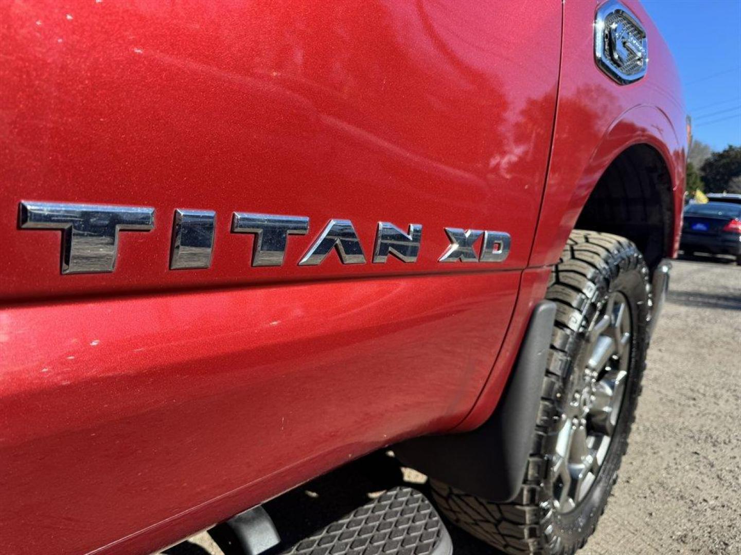 2017 Red /Beige Nissan Titan XD (1N6BA1F40HN) with an 5.0l V8 DI Dohc Tdsl 5.0l engine, Automatic transmission, located at 745 East Steele Rd., West Columbia, SC, 29170, (803) 755-9148, 33.927212, -81.148483 - Photo#33