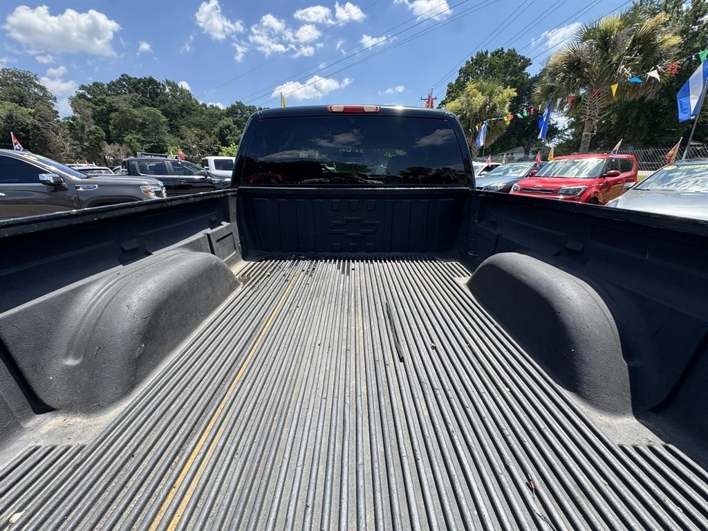 2001 Black /Grey Chevrolet Silverado 1500 (1GCEK19T21E) with an 5.3l V8 SFI 5.3l engine, Automatic transmission, located at 745 East Steele Rd., West Columbia, SC, 29170, (803) 755-9148, 33.927212, -81.148483- Photo#20