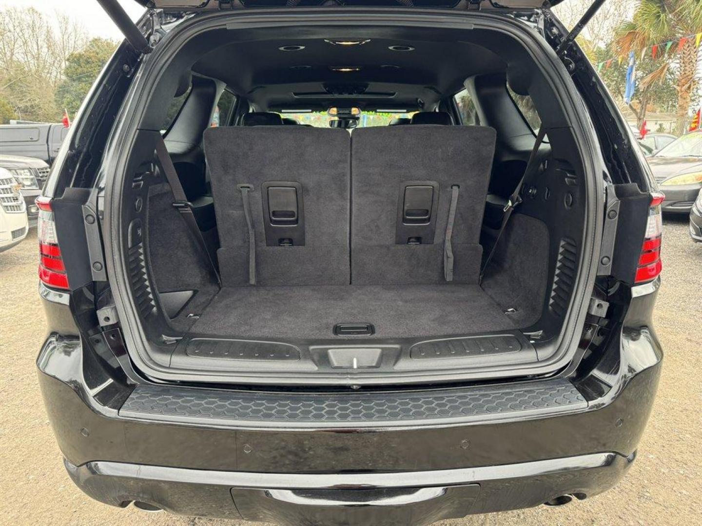 2023 Black /Black Dodge Durango (1C4SDHCT0PC) with an 5.7l V8 Smpi Hemi 5.7l engine, Automatic transmission, located at 745 East Steele Rd., West Columbia, SC, 29170, (803) 755-9148, 33.927212, -81.148483 - Photo#34