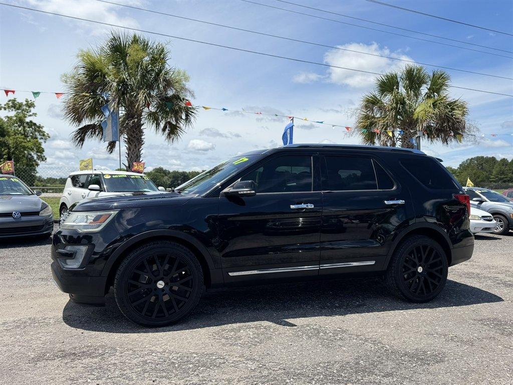 photo of 2017 Ford Explorer 