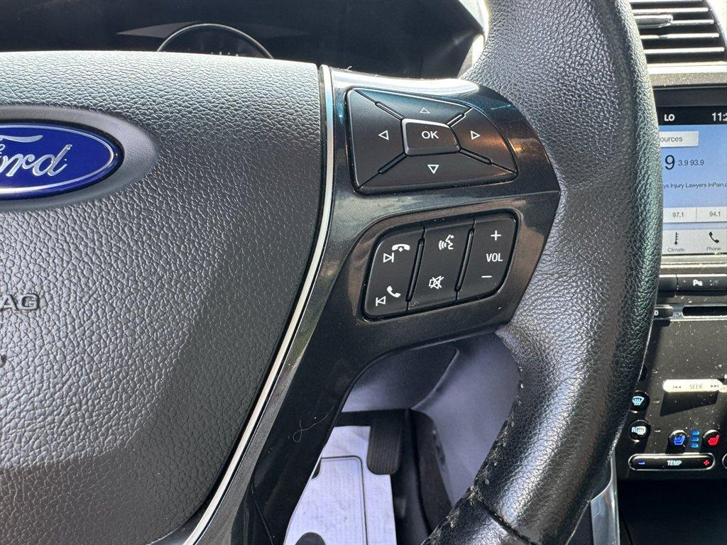 2017 Black /Black Ford Explorer (1FM5K7F8XHG) with an 3.5l V6 Smpi TI-VCT 3.5l engine, Automatic transmission, located at 745 East Steele Rd., West Columbia, SC, 29170, (803) 755-9148, 33.927212, -81.148483 - Photo#9