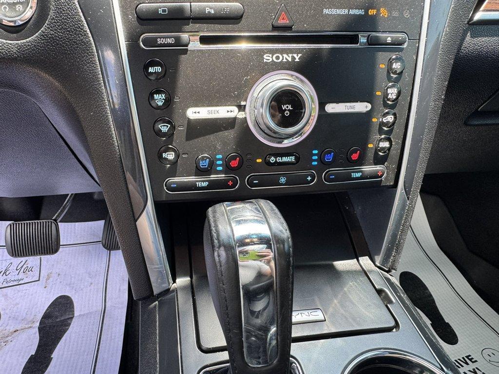 2017 Black /Black Ford Explorer (1FM5K7F8XHG) with an 3.5l V6 Smpi TI-VCT 3.5l engine, Automatic transmission, located at 745 East Steele Rd., West Columbia, SC, 29170, (803) 755-9148, 33.927212, -81.148483 - Photo#15