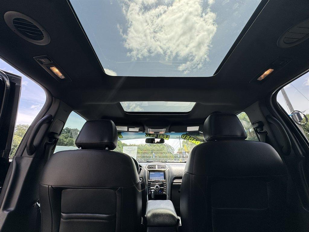 2017 Black /Black Ford Explorer (1FM5K7F8XHG) with an 3.5l V6 Smpi TI-VCT 3.5l engine, Automatic transmission, located at 745 East Steele Rd., West Columbia, SC, 29170, (803) 755-9148, 33.927212, -81.148483 - Photo#17