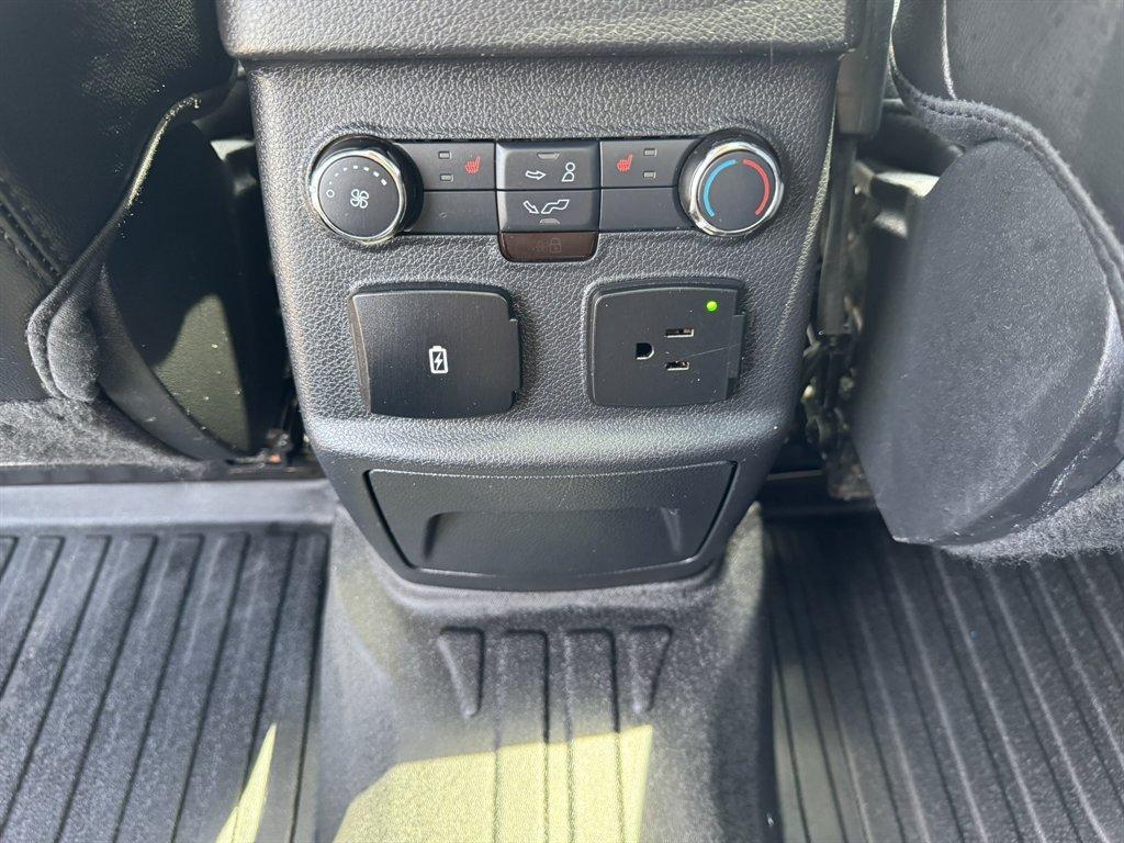 2017 Black /Black Ford Explorer (1FM5K7F8XHG) with an 3.5l V6 Smpi TI-VCT 3.5l engine, Automatic transmission, located at 745 East Steele Rd., West Columbia, SC, 29170, (803) 755-9148, 33.927212, -81.148483 - Photo#25