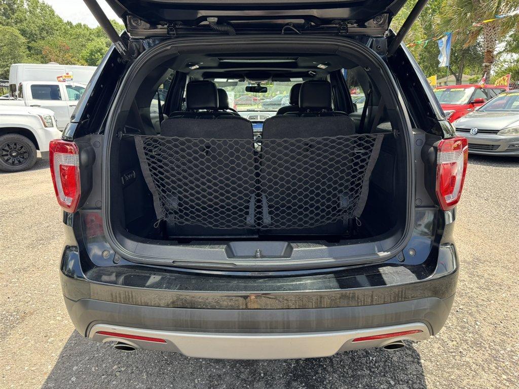 2017 Black /Black Ford Explorer (1FM5K7F8XHG) with an 3.5l V6 Smpi TI-VCT 3.5l engine, Automatic transmission, located at 745 East Steele Rd., West Columbia, SC, 29170, (803) 755-9148, 33.927212, -81.148483 - Photo#32