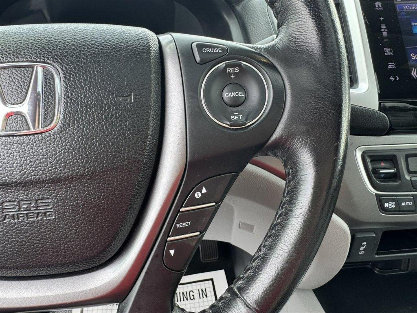 2019 Grey /Grey Honda Ridgeline (5FPYK3F62KB) with an 3.5l V6 DI Sohc I-Vtec 3. engine, Automatic transmission, located at 745 East Steele Rd., West Columbia, SC, 29170, (803) 755-9148, 33.927212, -81.148483 - Photo#9