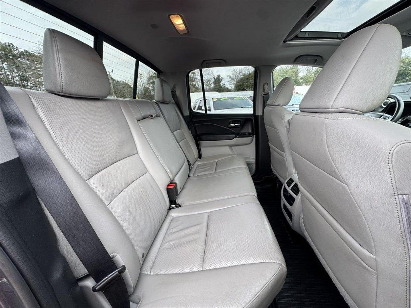 2019 Grey /Grey Honda Ridgeline (5FPYK3F62KB) with an 3.5l V6 DI Sohc I-Vtec 3. engine, Automatic transmission, located at 745 East Steele Rd., West Columbia, SC, 29170, (803) 755-9148, 33.927212, -81.148483 - Photo#27