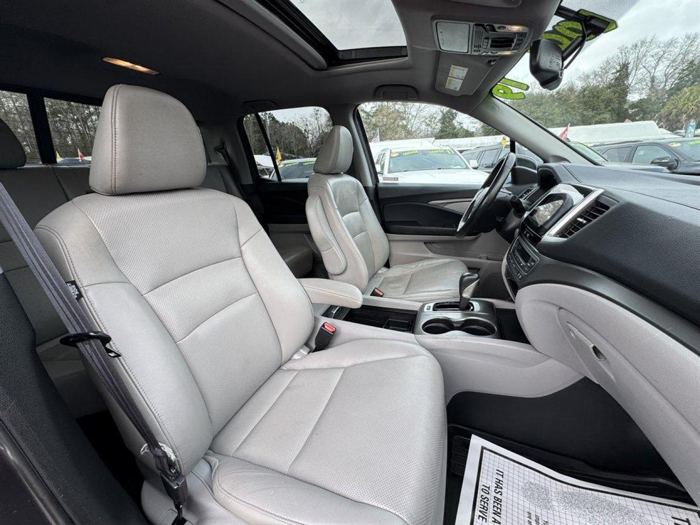 2019 Grey /Grey Honda Ridgeline (5FPYK3F62KB) with an 3.5l V6 DI Sohc I-Vtec 3. engine, Automatic transmission, located at 745 East Steele Rd., West Columbia, SC, 29170, (803) 755-9148, 33.927212, -81.148483 - Photo#29