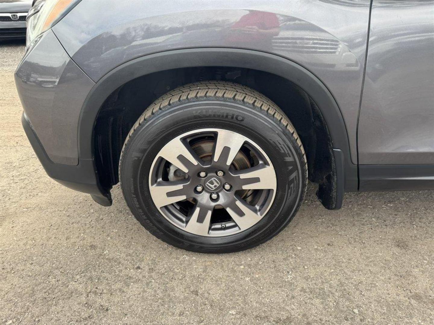 2019 Grey /Grey Honda Ridgeline (5FPYK3F62KB) with an 3.5l V6 DI Sohc I-Vtec 3. engine, Automatic transmission, located at 745 East Steele Rd., West Columbia, SC, 29170, (803) 755-9148, 33.927212, -81.148483 - Photo#34