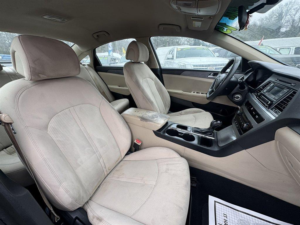 2015 Blue,Light /Taupe Hyundai Sonata (5NPE24AF3FH) with an 2.4l I-4 DI Dohc 2.4l engine, Automatic transmission, located at 745 East Steele Rd., West Columbia, SC, 29170, (803) 755-9148, 33.927212, -81.148483 - Photo#17