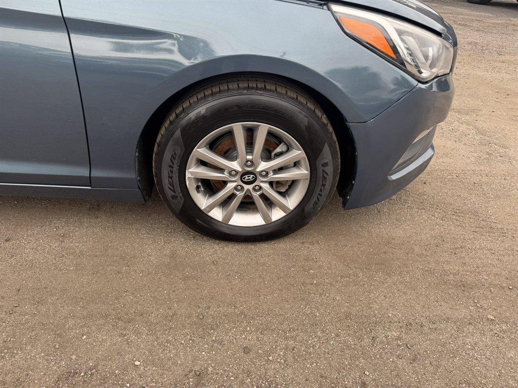 2015 Blue,Light /Taupe Hyundai Sonata (5NPE24AF3FH) with an 2.4l I-4 DI Dohc 2.4l engine, Automatic transmission, located at 745 East Steele Rd., West Columbia, SC, 29170, (803) 755-9148, 33.927212, -81.148483 - Photo#18