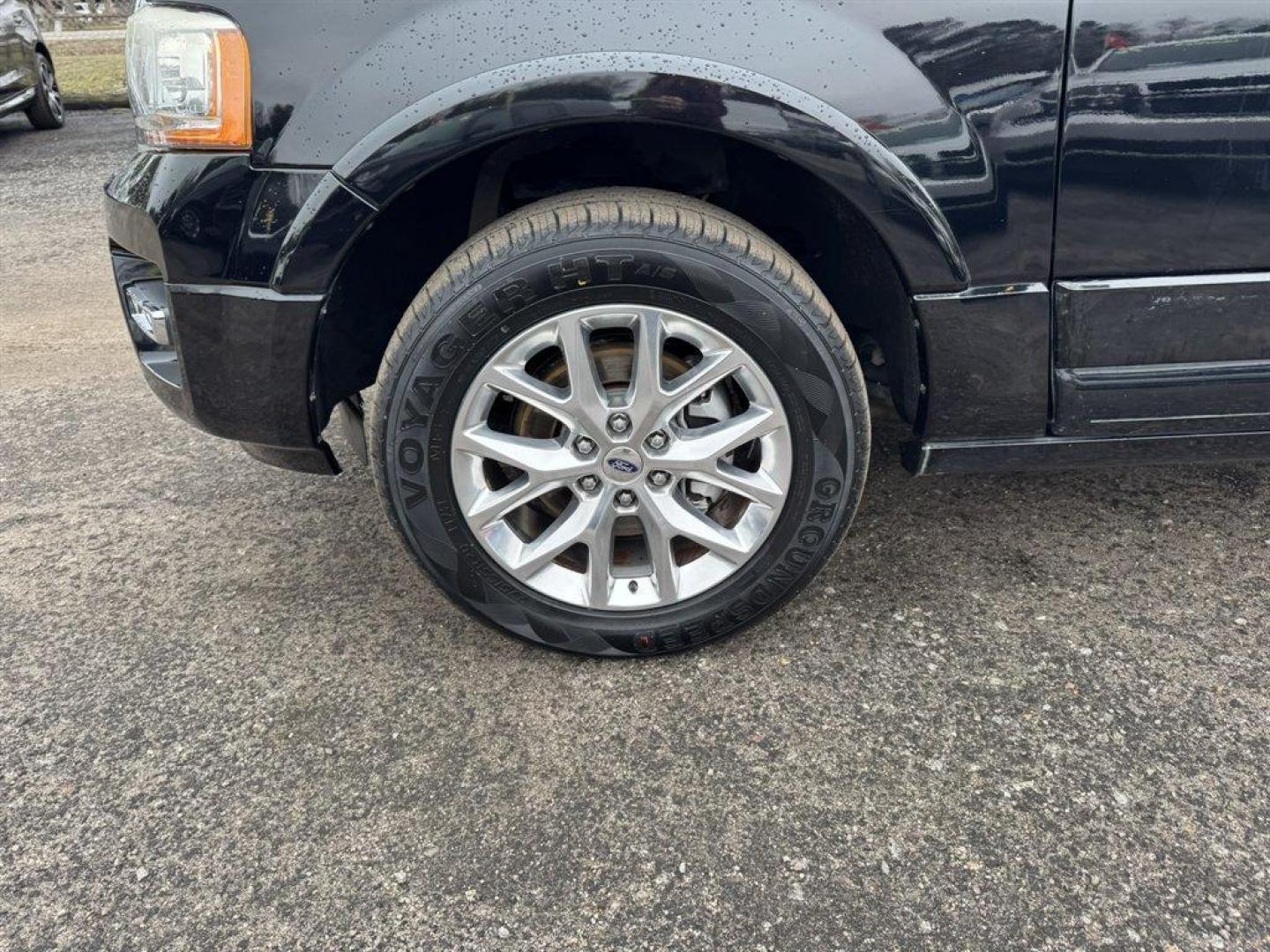 2017 Black /Black Ford Expedition EL (1FMJK1KT1HE) with an 3.5l V6 DI T/C Ecoboost 3 engine, Automatic transmission, located at 745 East Steele Rd., West Columbia, SC, 29170, (803) 755-9148, 33.927212, -81.148483 - Photo#41