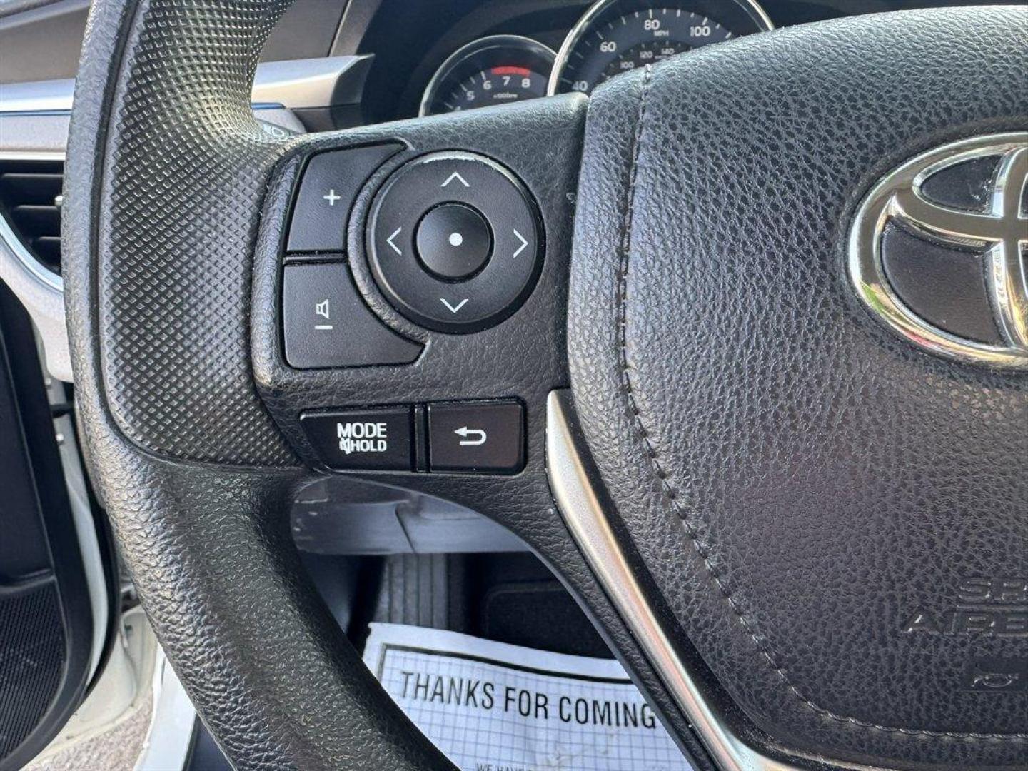 2015 White /Grey Toyota Corolla (2T1BURHE6FC) with an 1.8l I-4 EFI Dohc 1.8l engine, Automatic transmission, located at 745 East Steele Rd., West Columbia, SC, 29170, (803) 755-9148, 33.927212, -81.148483 - Photo#8