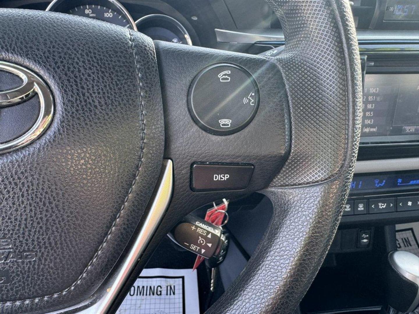 2015 White /Grey Toyota Corolla (2T1BURHE6FC) with an 1.8l I-4 EFI Dohc 1.8l engine, Automatic transmission, located at 745 East Steele Rd., West Columbia, SC, 29170, (803) 755-9148, 33.927212, -81.148483 - Photo#9