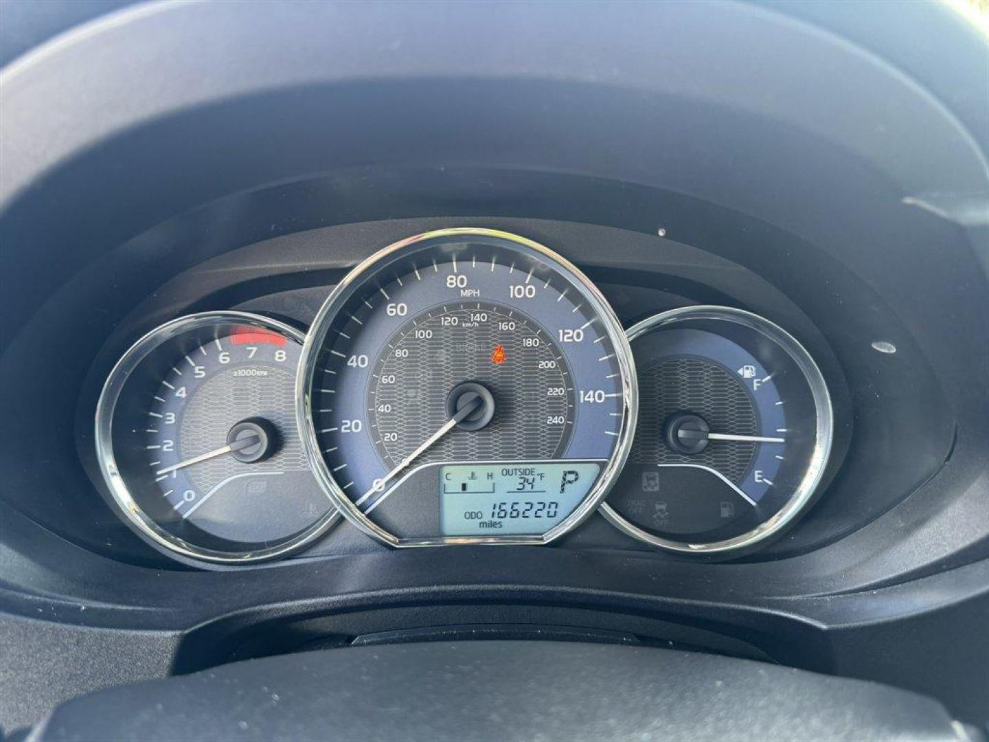 2015 White /Grey Toyota Corolla (2T1BURHE6FC) with an 1.8l I-4 EFI Dohc 1.8l engine, Automatic transmission, located at 745 East Steele Rd., West Columbia, SC, 29170, (803) 755-9148, 33.927212, -81.148483 - Photo#10