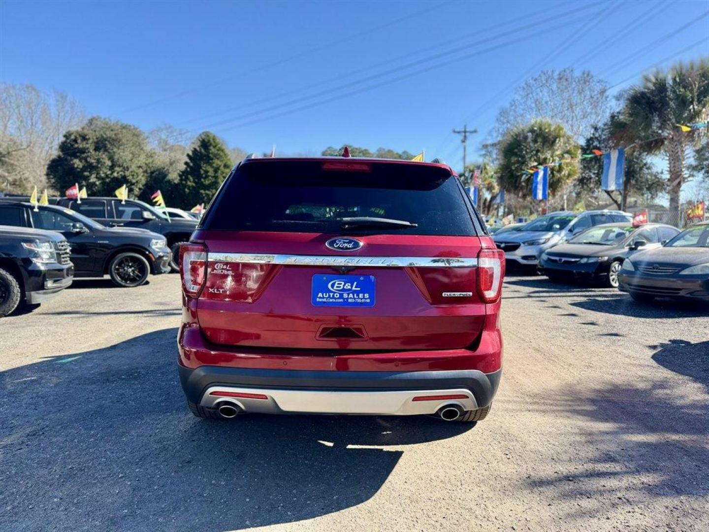 2016 Red /Taupe Ford Explorer (1FM5K7D84GG) with an 3.5l V6 Smpi TI-VCT 3.5l engine, Automatic transmission, located at 745 East Steele Rd., West Columbia, SC, 29170, (803) 755-9148, 33.927212, -81.148483 - Photo#4