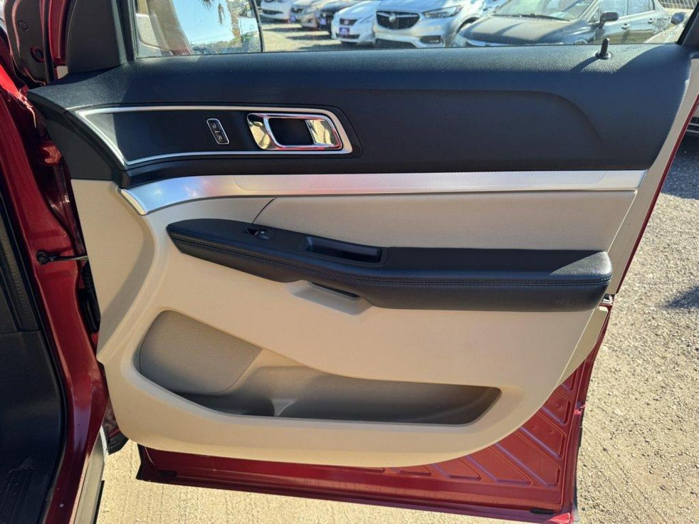 2016 Red /Taupe Ford Explorer (1FM5K7D84GG) with an 3.5l V6 Smpi TI-VCT 3.5l engine, Automatic transmission, located at 745 East Steele Rd., West Columbia, SC, 29170, (803) 755-9148, 33.927212, -81.148483 - Photo#28