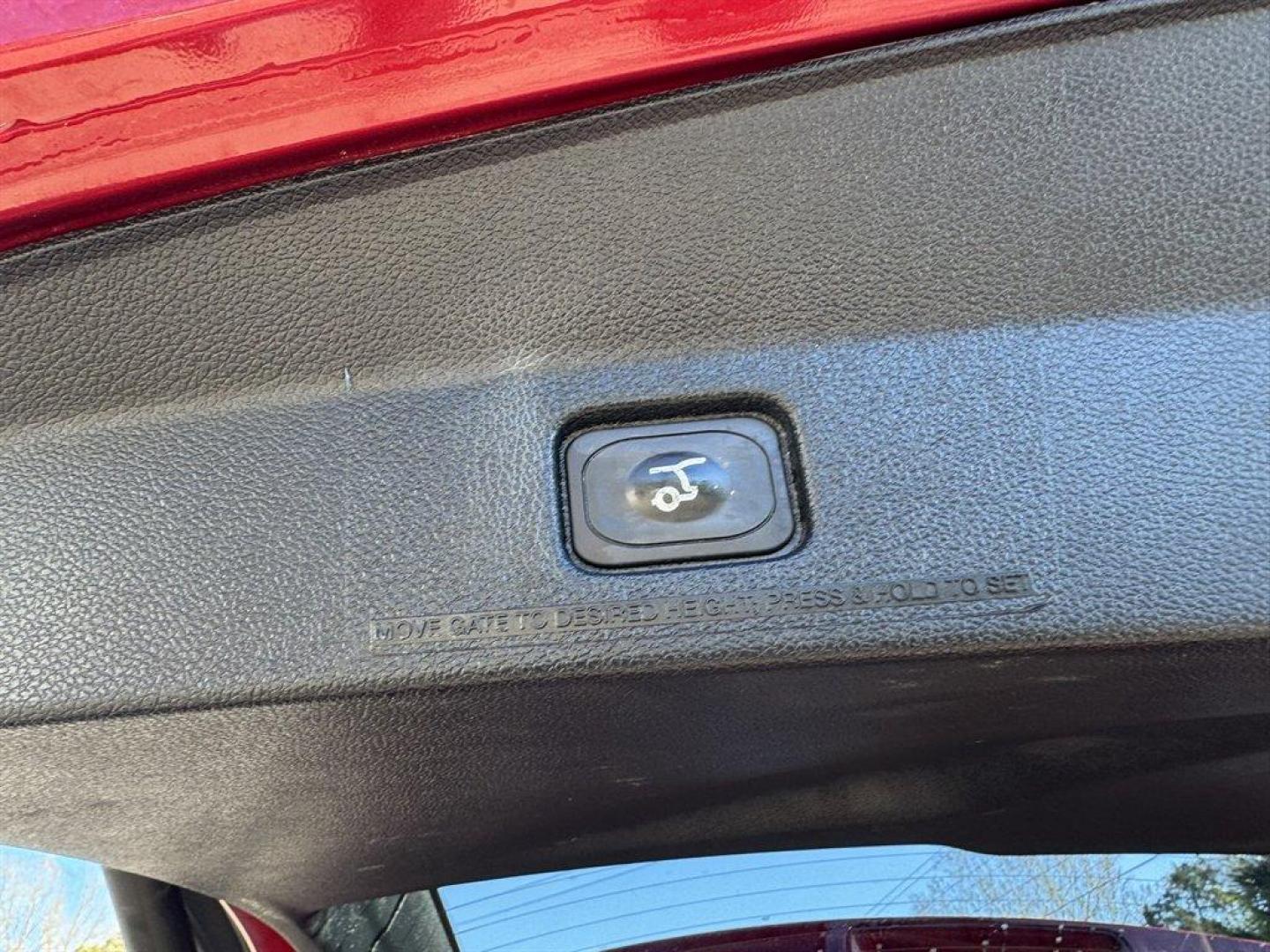 2016 Red /Taupe Ford Explorer (1FM5K7D84GG) with an 3.5l V6 Smpi TI-VCT 3.5l engine, Automatic transmission, located at 745 East Steele Rd., West Columbia, SC, 29170, (803) 755-9148, 33.927212, -81.148483 - Photo#32