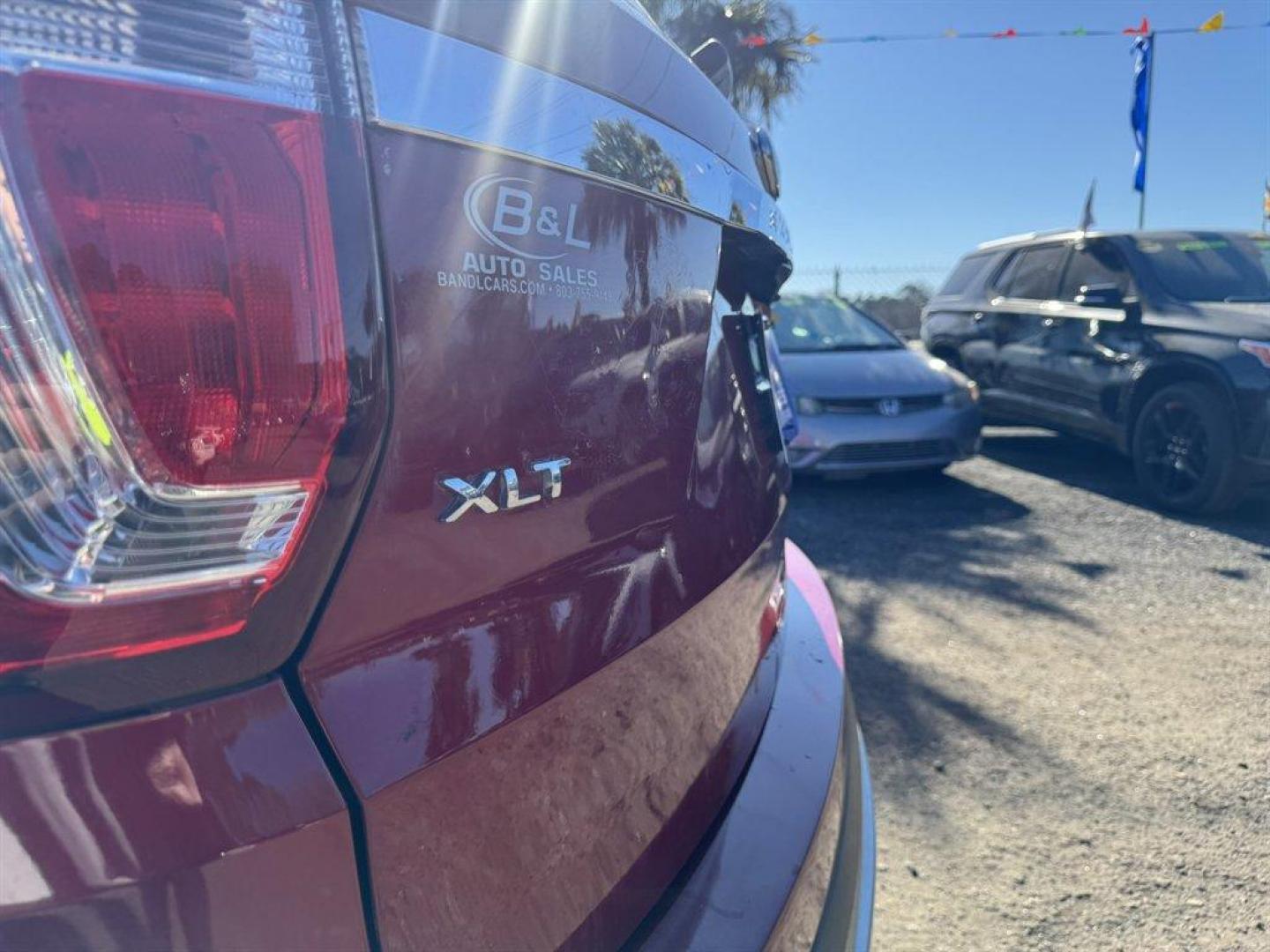 2016 Red /Taupe Ford Explorer (1FM5K7D84GG) with an 3.5l V6 Smpi TI-VCT 3.5l engine, Automatic transmission, located at 745 East Steele Rd., West Columbia, SC, 29170, (803) 755-9148, 33.927212, -81.148483 - Photo#33