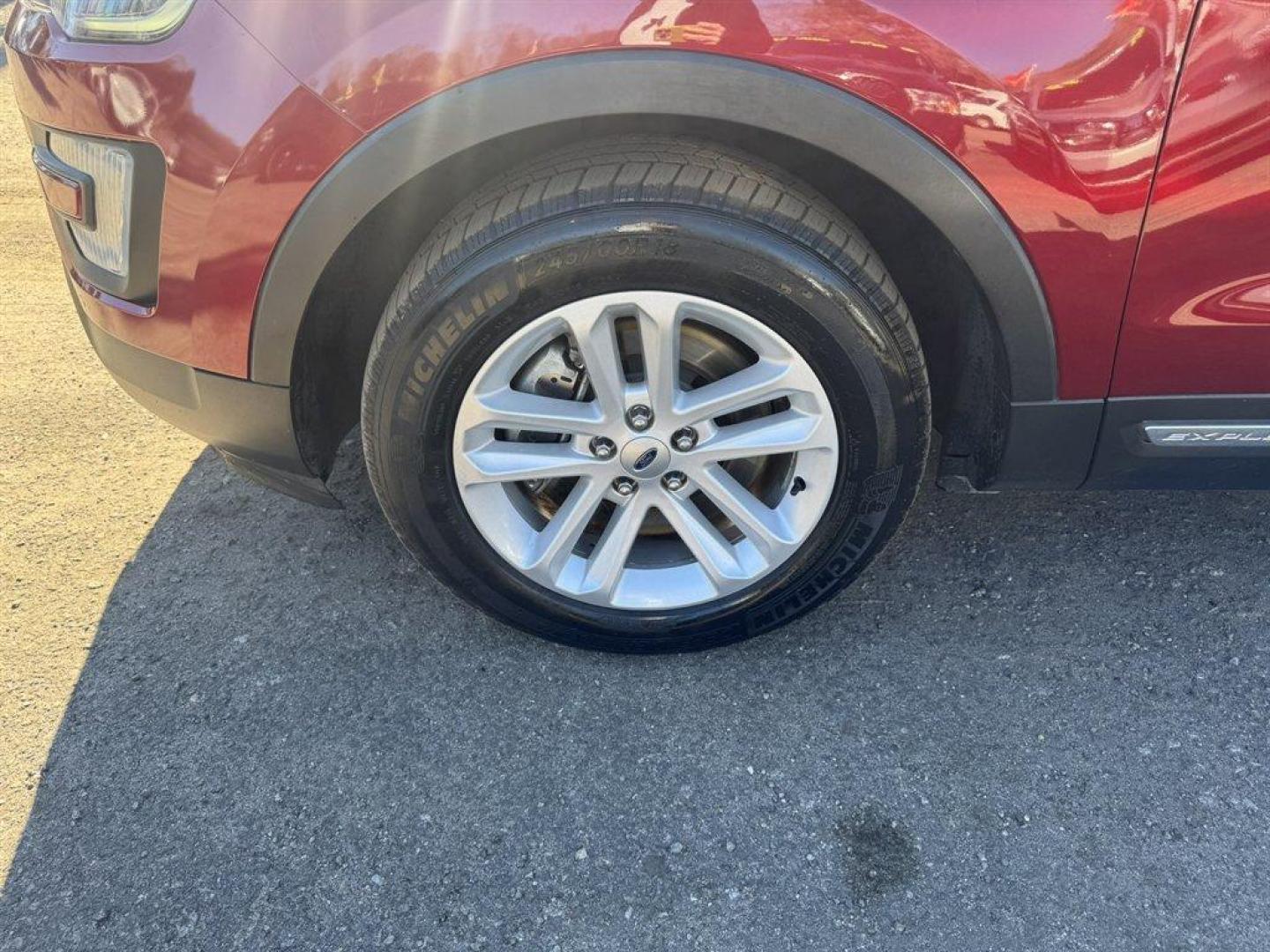 2016 Red /Taupe Ford Explorer (1FM5K7D84GG) with an 3.5l V6 Smpi TI-VCT 3.5l engine, Automatic transmission, located at 745 East Steele Rd., West Columbia, SC, 29170, (803) 755-9148, 33.927212, -81.148483 - Photo#37