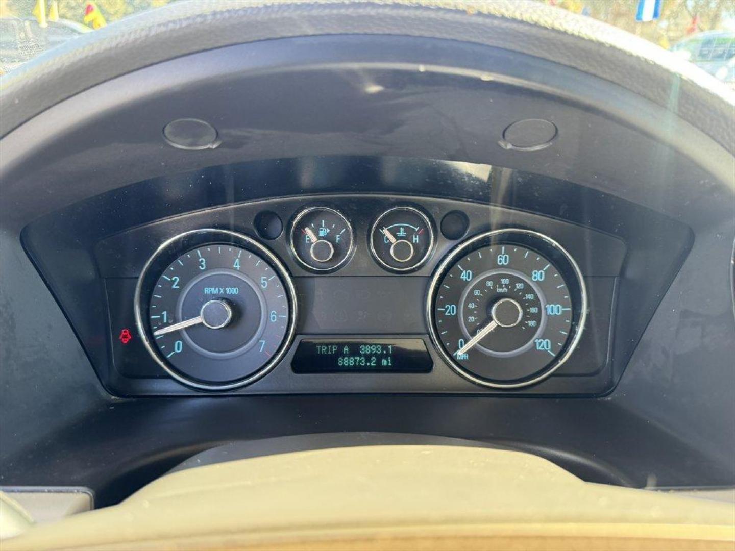 2011 Silver /Grey Ford Flex (2FMGK5CC3BB) with an 3.5l V6 SFI Dohc 24v 3.5l engine, Automatic transmission, located at 745 East Steele Rd., West Columbia, SC, 29170, (803) 755-9148, 33.927212, -81.148483 - Photo#10