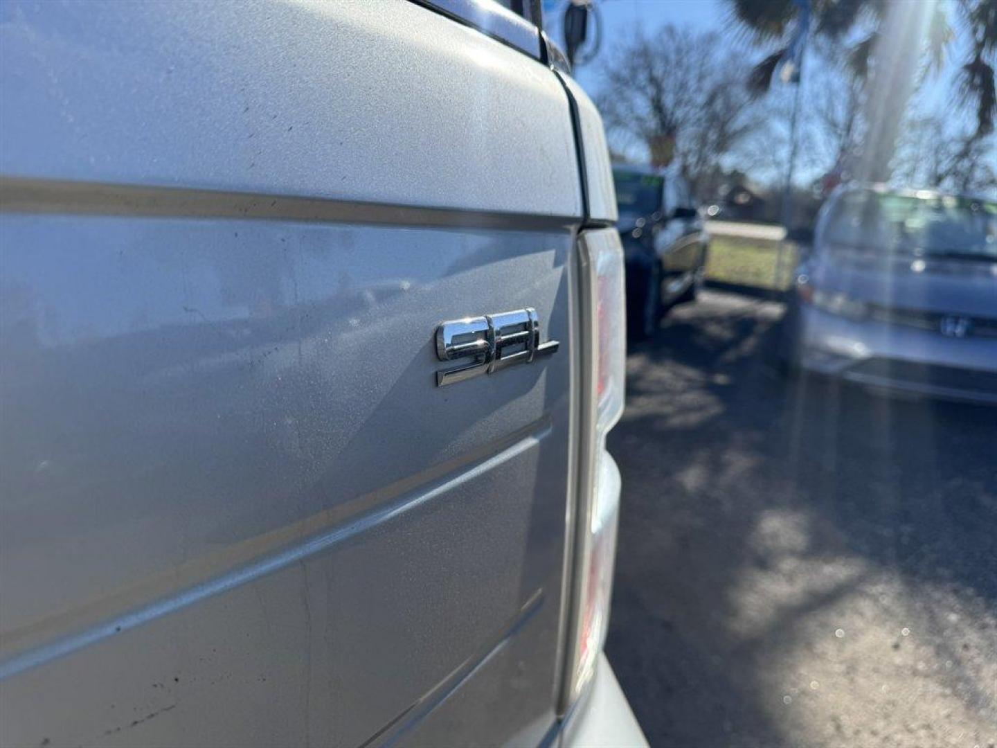 2011 Silver /Grey Ford Flex (2FMGK5CC3BB) with an 3.5l V6 SFI Dohc 24v 3.5l engine, Automatic transmission, located at 745 East Steele Rd., West Columbia, SC, 29170, (803) 755-9148, 33.927212, -81.148483 - Photo#29