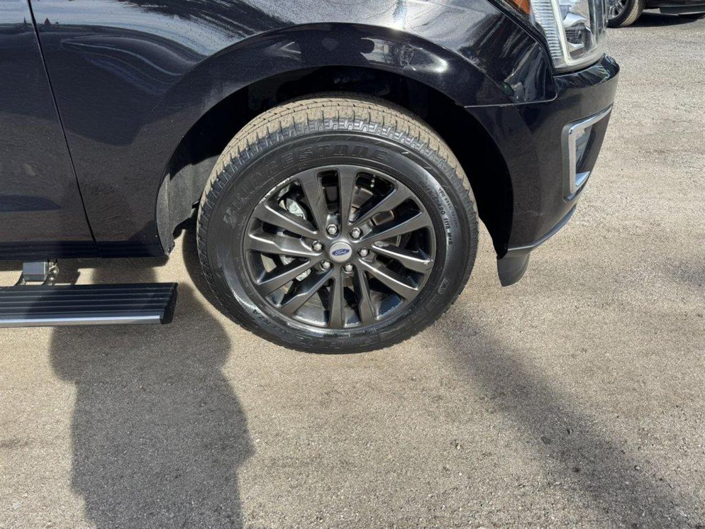 2019 Black /Grey Ford Expedition (1FMJU1KT2KE) with an 3.5l V6 DI T/C Ecoboost 3 engine, Automatic transmission, located at 745 East Steele Rd., West Columbia, SC, 29170, (803) 755-9148, 33.927212, -81.148483 - Photo#40