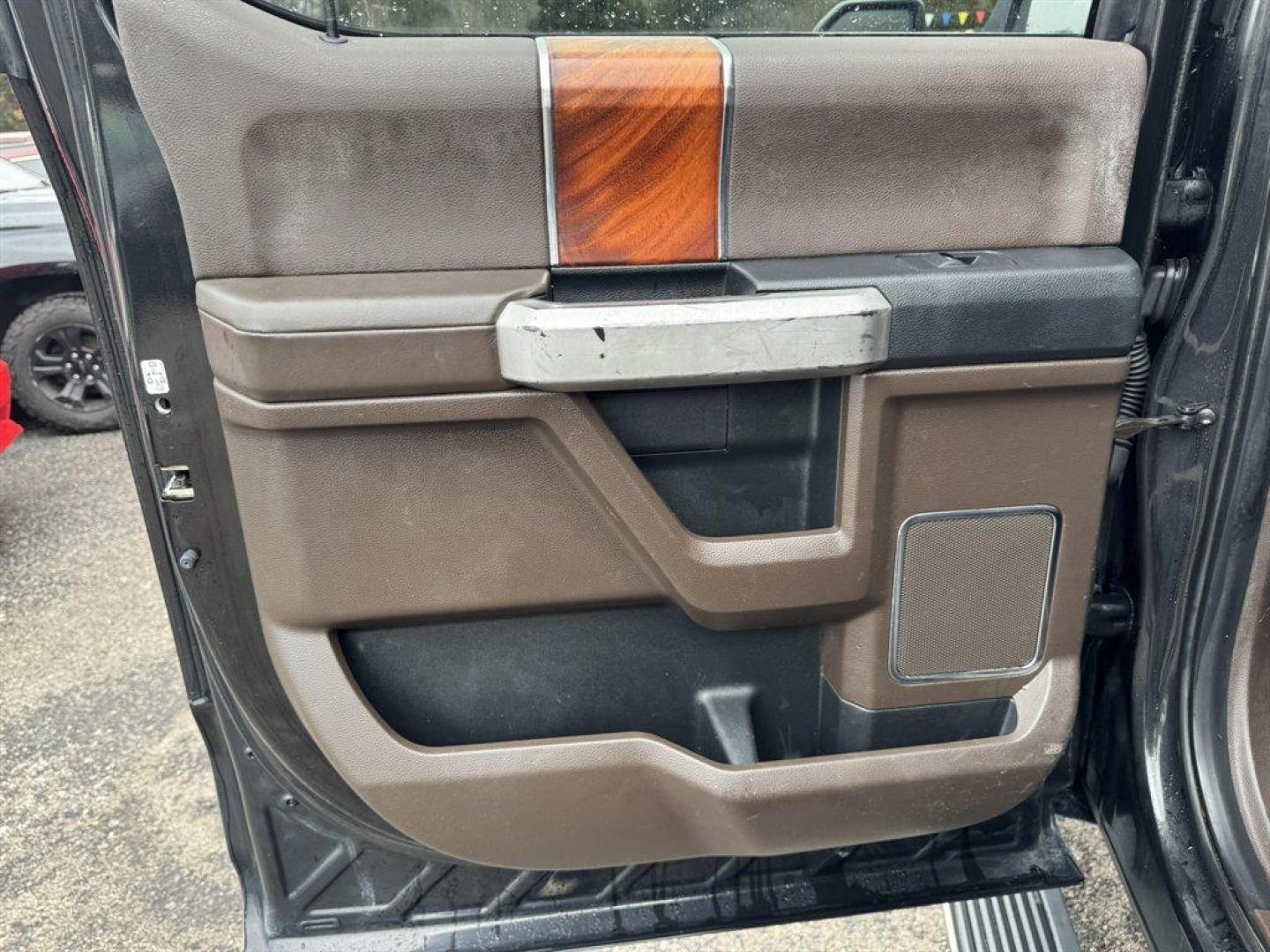 2015 Black /Brown Ford F150 (1FTEW1EG5FF) with an 3.5l V6 DI T/C Ecoboost 3 engine, Automatic transmission, located at 745 East Steele Rd., West Columbia, SC, 29170, (803) 755-9148, 33.927212, -81.148483 - Photo#21