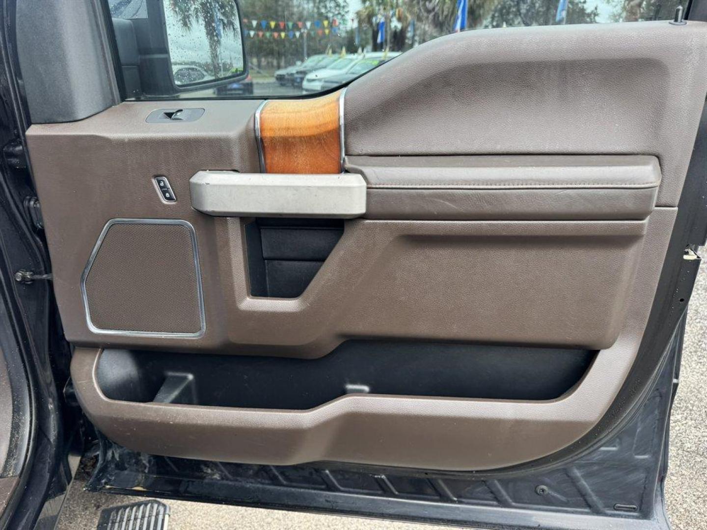 2015 Black /Brown Ford F150 (1FTEW1EG5FF) with an 3.5l V6 DI T/C Ecoboost 3 engine, Automatic transmission, located at 745 East Steele Rd., West Columbia, SC, 29170, (803) 755-9148, 33.927212, -81.148483 - Photo#25