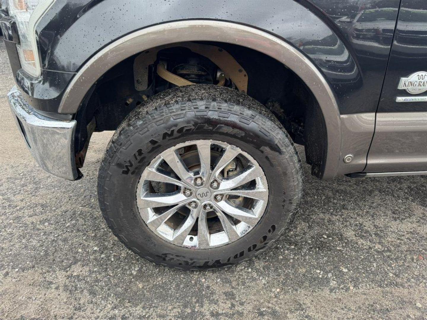 2015 Black /Brown Ford F150 (1FTEW1EG5FF) with an 3.5l V6 DI T/C Ecoboost 3 engine, Automatic transmission, located at 745 East Steele Rd., West Columbia, SC, 29170, (803) 755-9148, 33.927212, -81.148483 - Photo#36